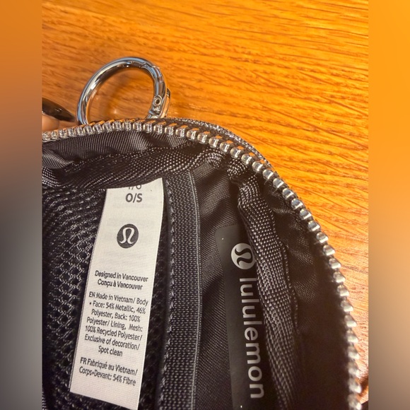 Lululemon Everywhere Belt Bag Nano Glitter Silver Mini Pouch Wristlet NWT - Picture 6 of 9